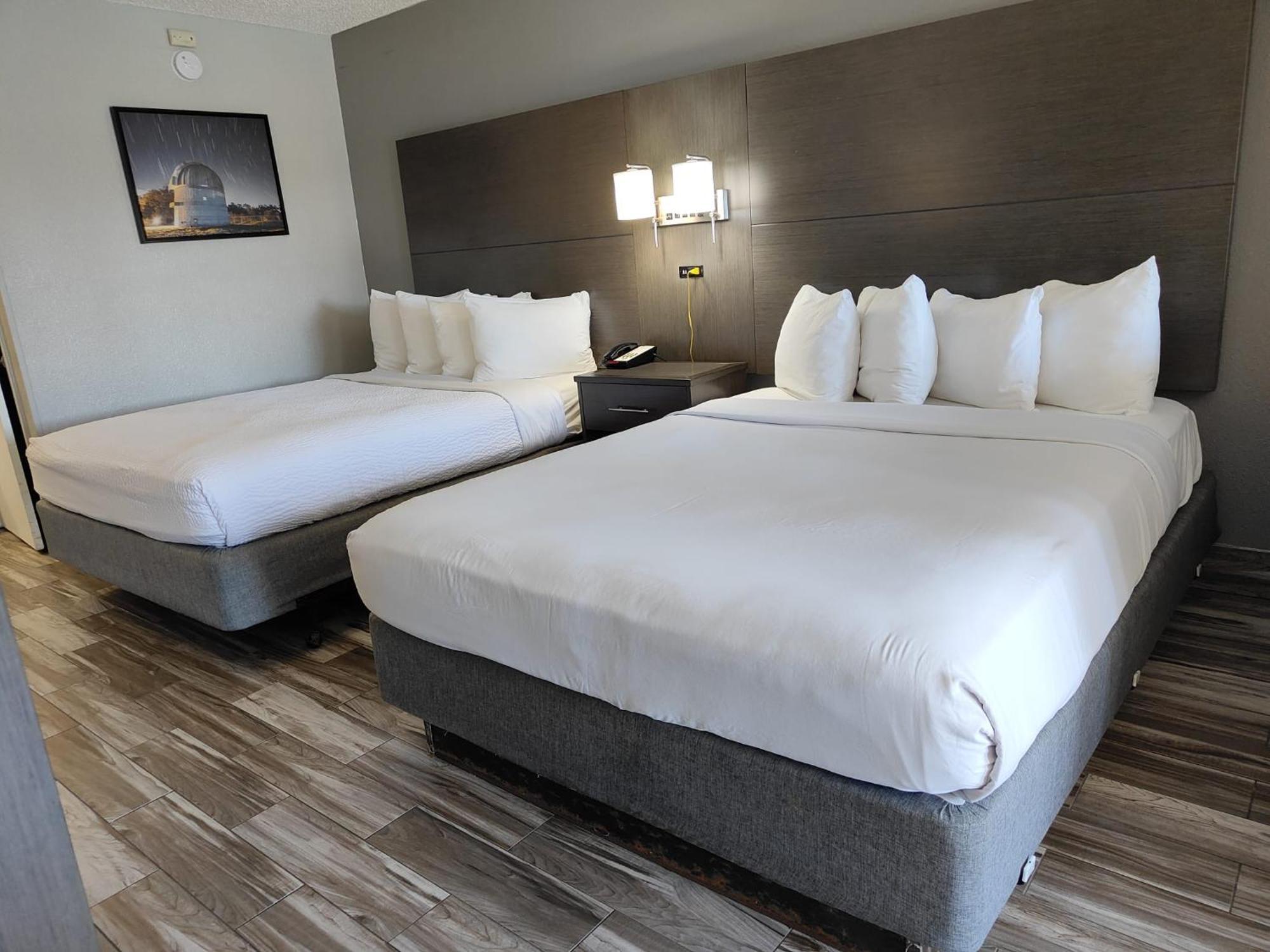 Готель Baymont By Wyndham Orlando East Alafaya Екстер'єр фото