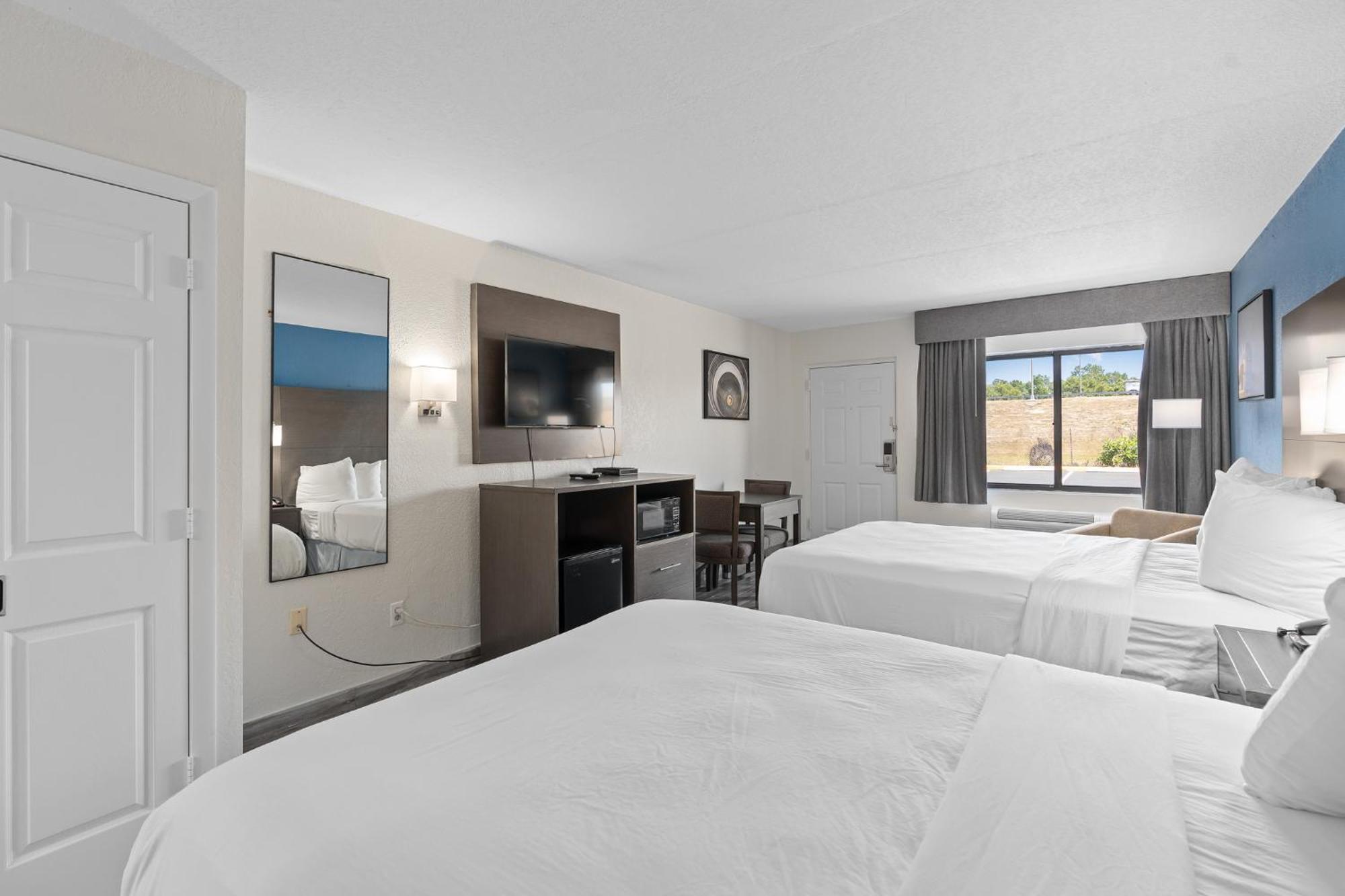 Готель Baymont By Wyndham Orlando East Alafaya Екстер'єр фото