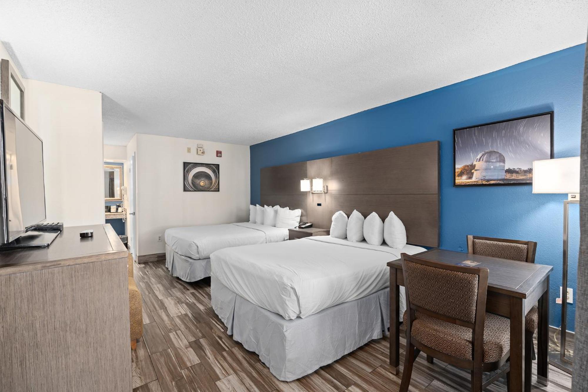 Готель Baymont By Wyndham Orlando East Alafaya Екстер'єр фото