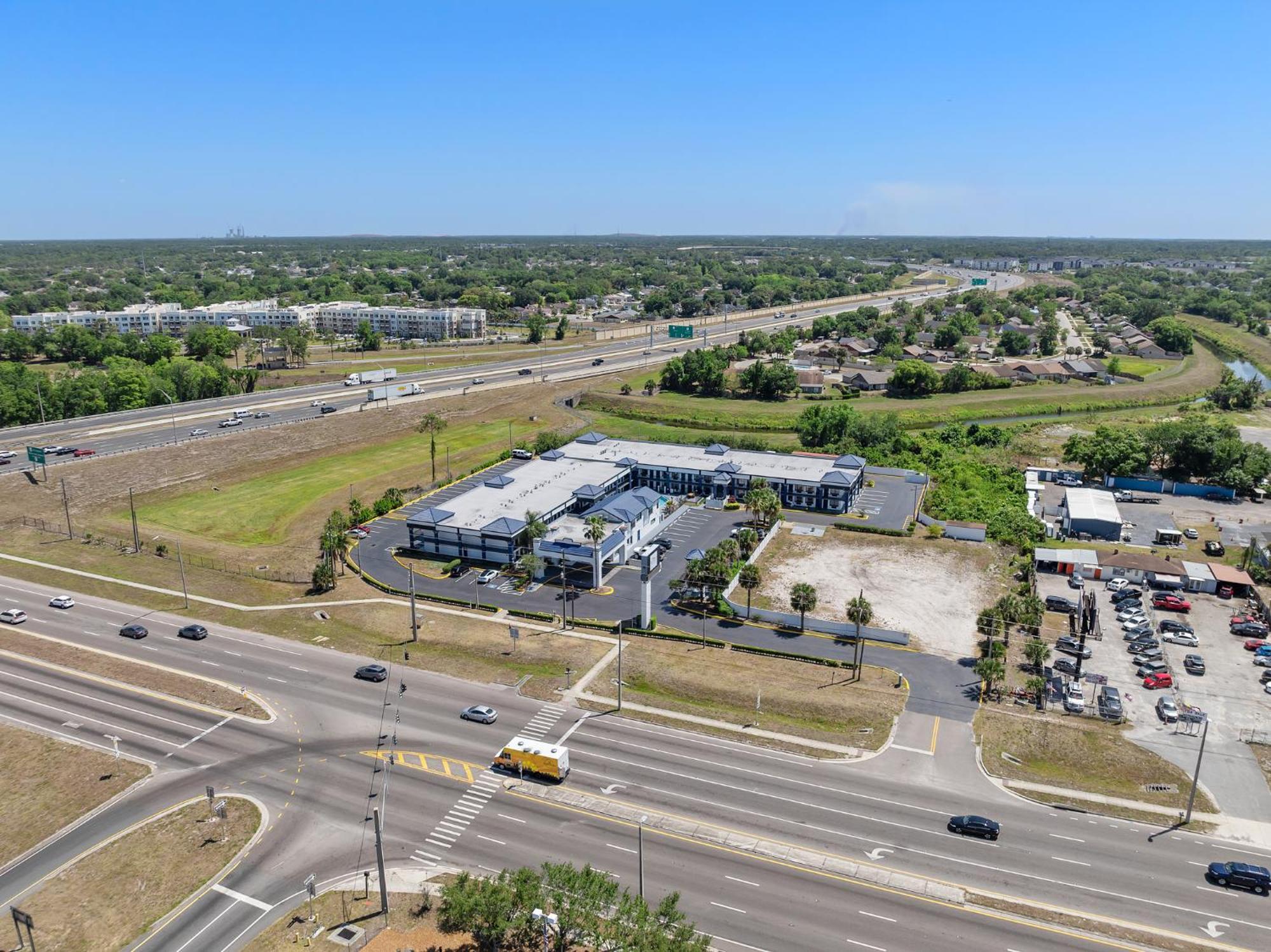 Готель Baymont By Wyndham Orlando East Alafaya Екстер'єр фото